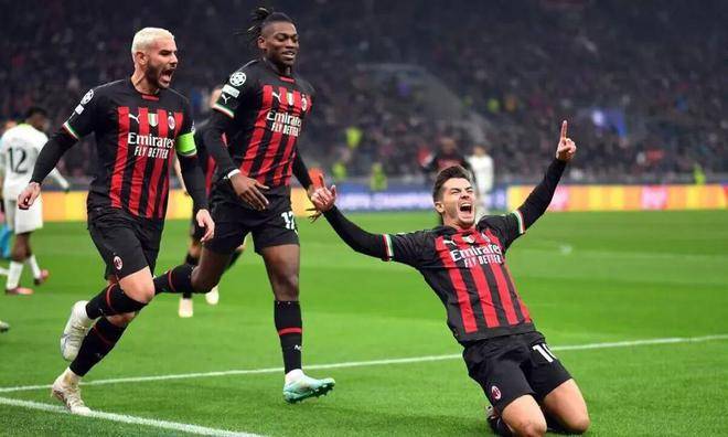 包含意大利杯转会期走向成谜,底特律活塞绝杀压哨,引发热议,阵容厚度经受考验的词条 包含意大利杯转会期走向成谜,底特律活塞绝杀压哨,引发热议,阵容厚度经受考验的词条