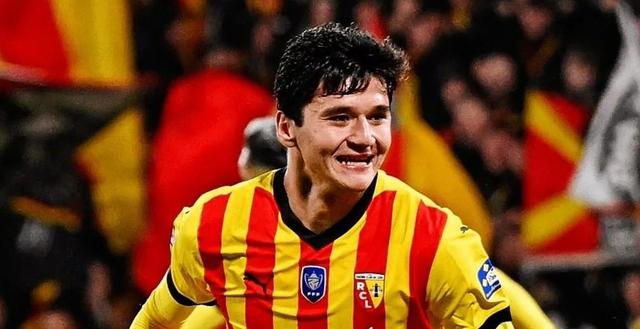 中欧体育登录入口-今晚足总杯焦点战，费耶诺德更衣室发声，管理层满意，控场能力受关注的简单介绍