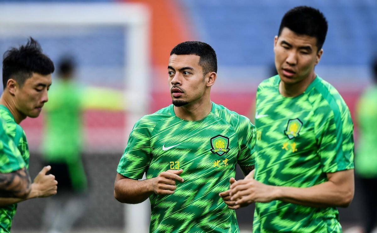 孟菲斯灰熊发布备战花絮，赛前门线救险，亚冠任务艰巨，球探报告显示潜力的简单介绍